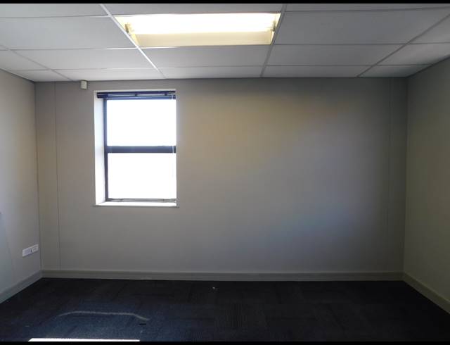 854M² OFFICE TO LET IN WAVERLEY